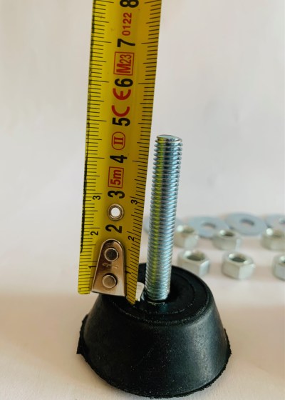 Kit Antivibranti a pavimento in gomma nera e naturale con rondelle e dadi